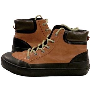 Boys Sneaker Bootie Size 4